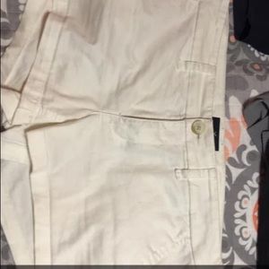 White size 10 American Eagle stretch shorts